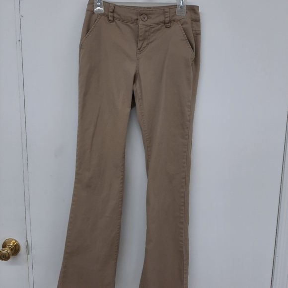 Size 5 Union Bay Women's Tan Slacks Khaki Work Pants - Picture 1 of 5